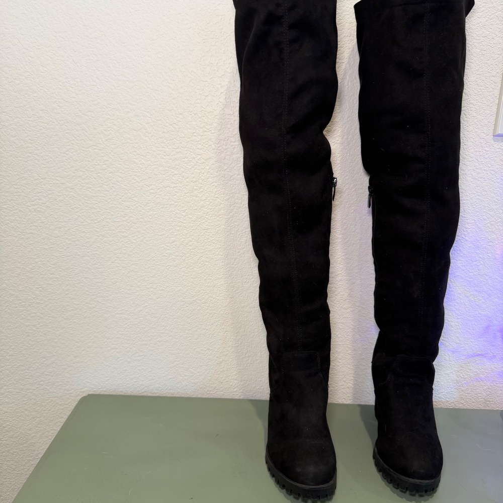 LG Black Faux Suede Over The Knee Lace Up Lug Sole Boots Leslie-77 Size 7